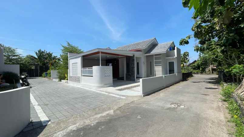 dijual rumah rumah ramayana asri 1