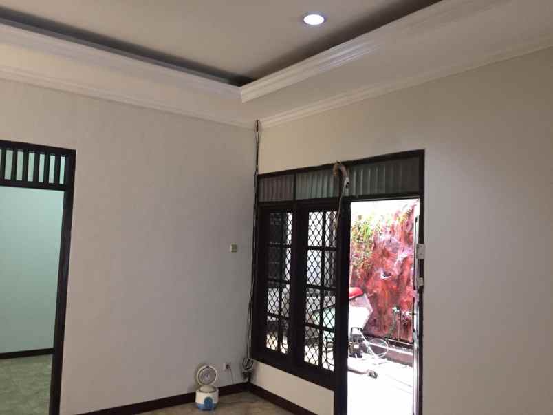 dijual rumah sampit kramat pela