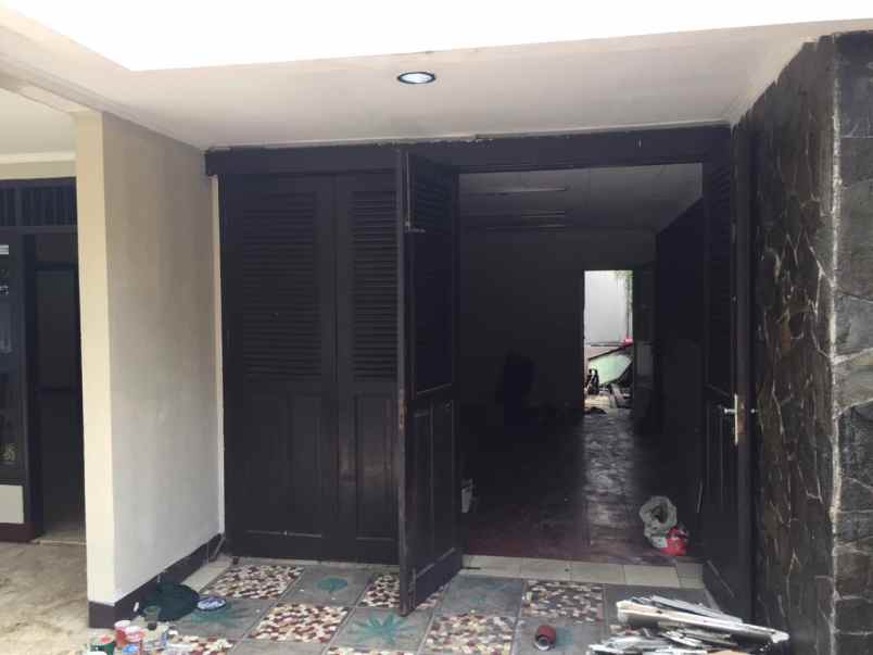 dijual rumah sampit kramat pela