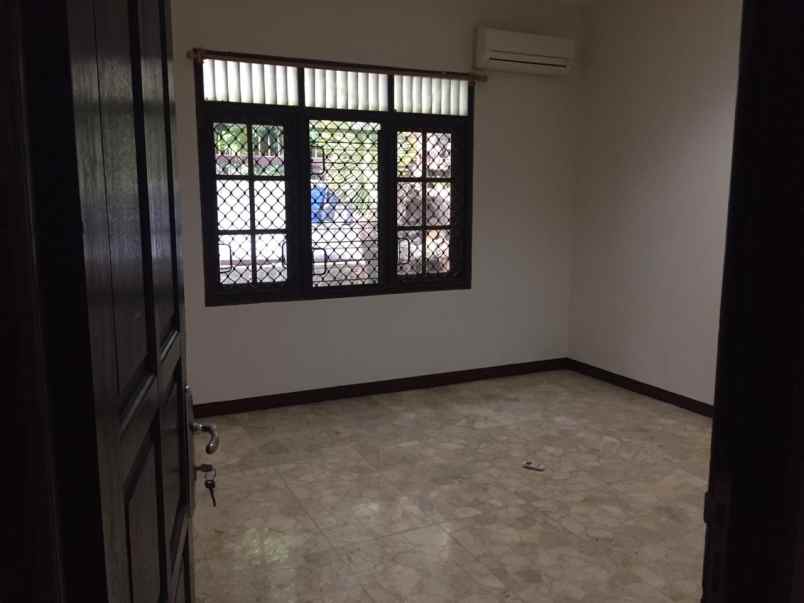 dijual rumah sampit kramat pela
