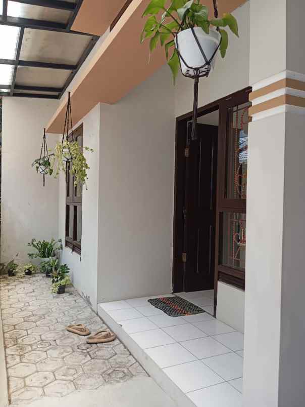 dijual rumah sariwangi regency