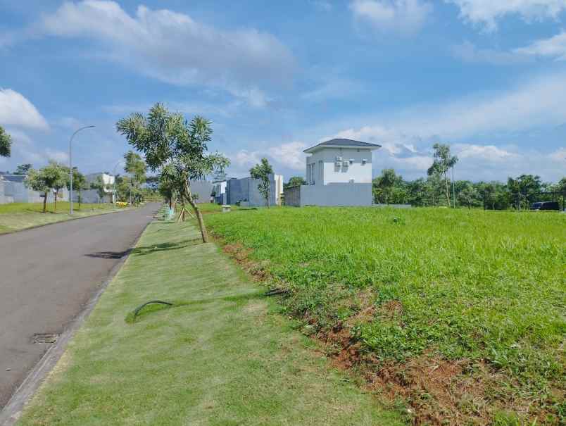 dijual rumah serena hill