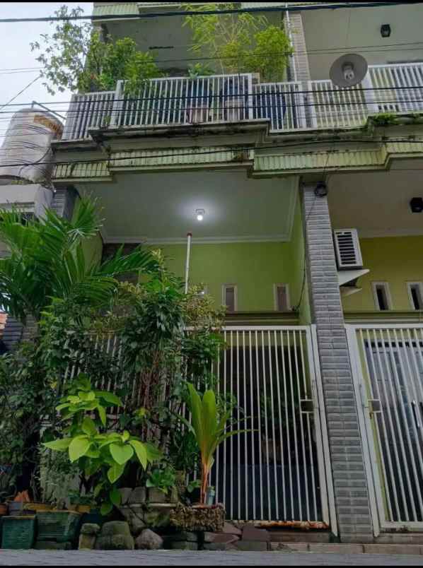 dijual rumah setro