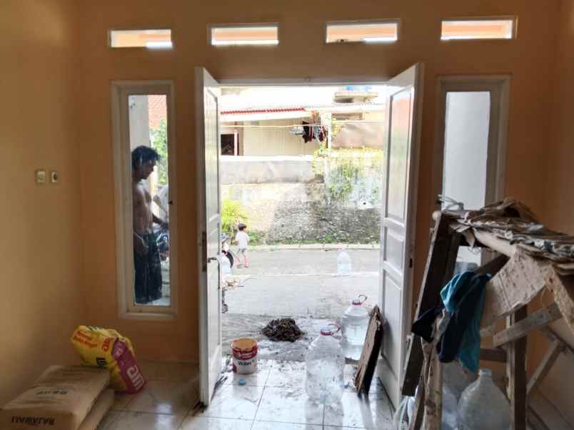 dijual rumah stasiun sudimara