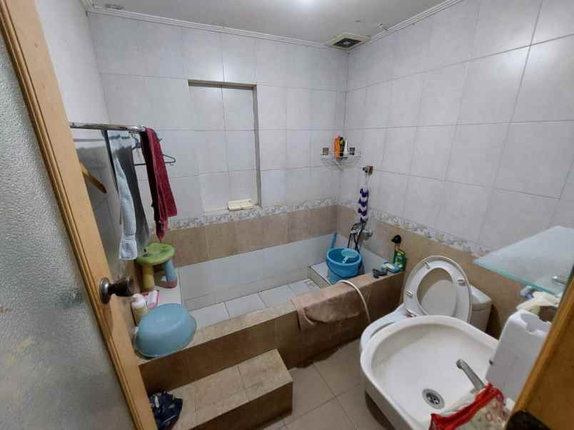 dijual rumah sulaksana