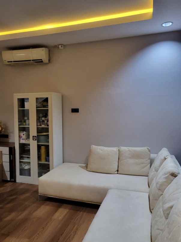 dijual rumah sunter agung