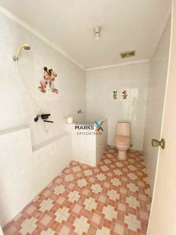 dijual rumah super miring di lebak kenjeran dekat merr