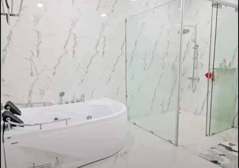 dijual rumah sutera alba alam sutera