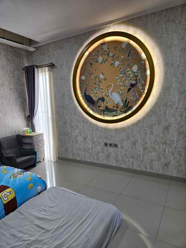 dijual rumah suvarna sutera cluster