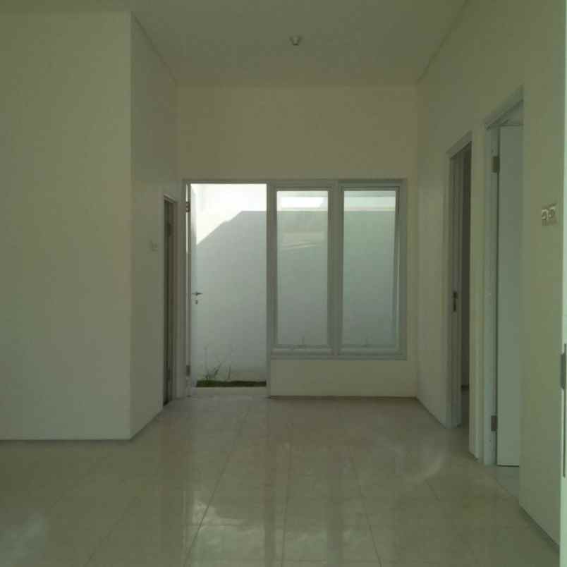 dijual rumah swp residence