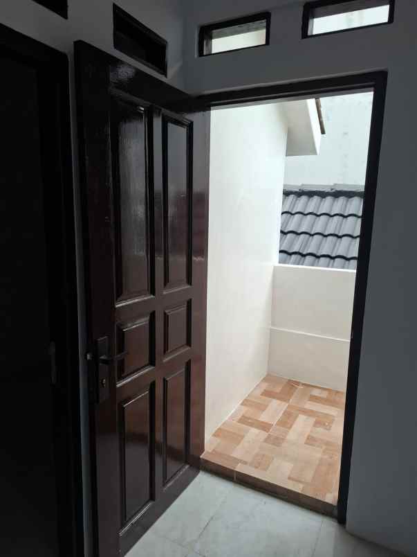 dijual rumah taman harapan baru