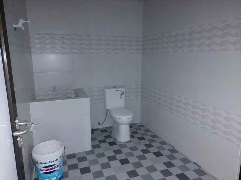 dijual rumah taman harapan baru