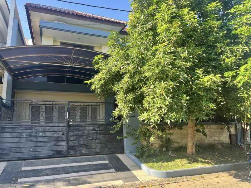 dijual rumah taman ratu dian istana
