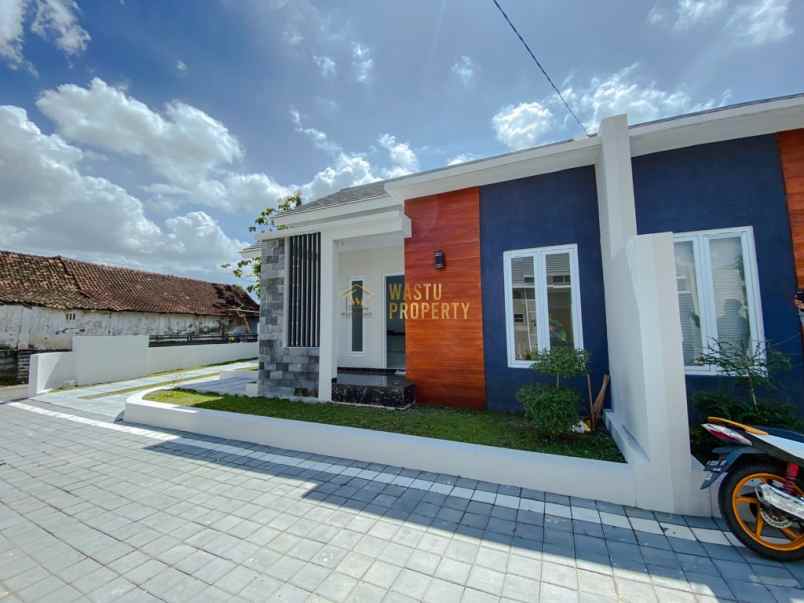 dijual rumah tamanmartani kec kalasan