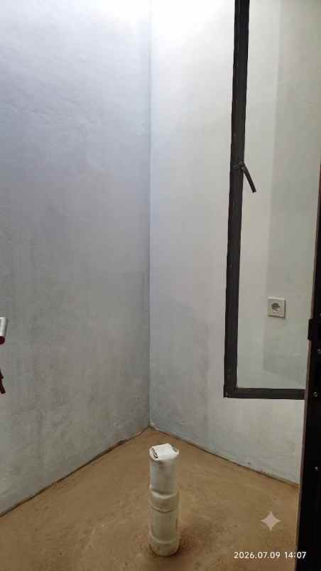 dijual rumah tapos depok
