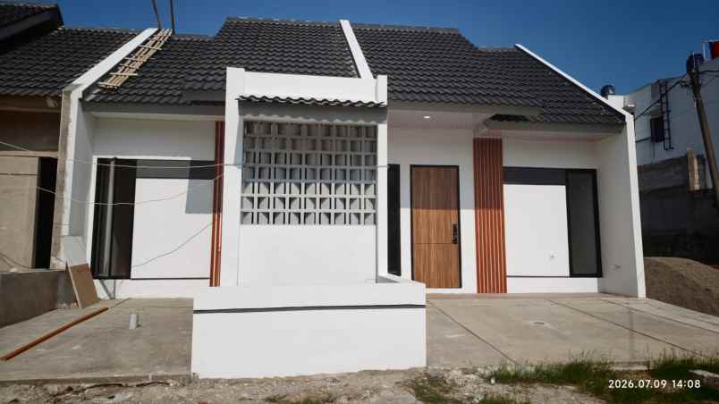dijual rumah tapos depok