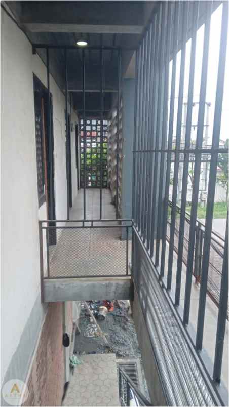 dijual rumah terusan buahbatu