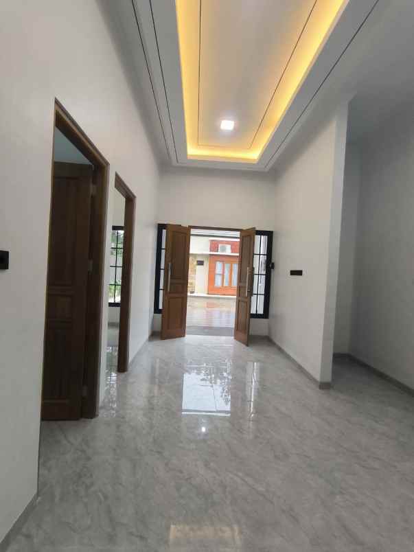 dijual rumah trihanggo gamping sleman