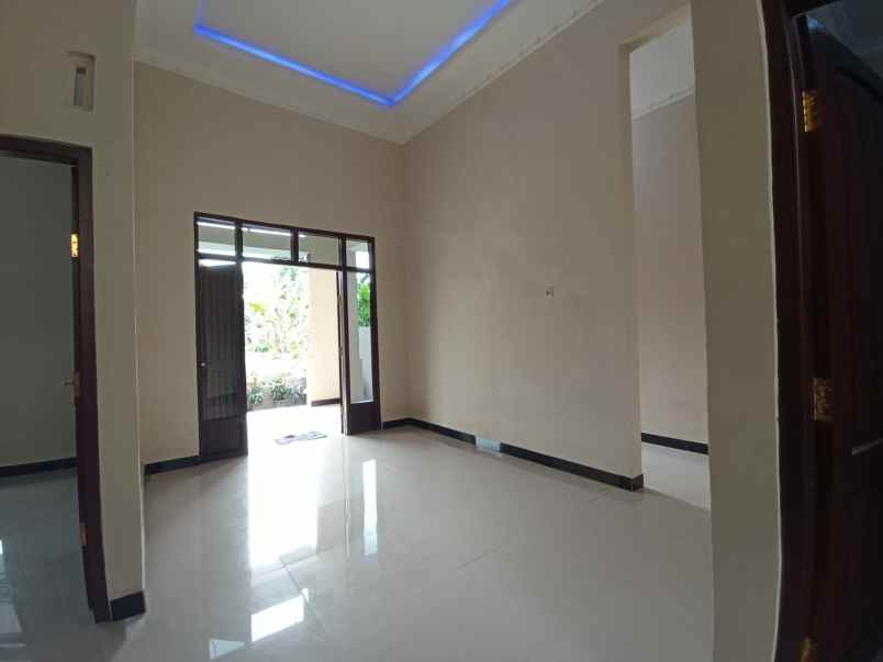 dijual rumah trunuh klaten selatan klaten