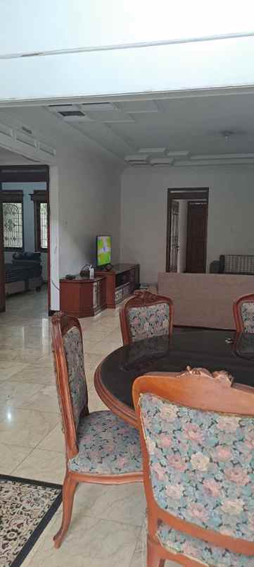 dijual rumah tubagus ismail