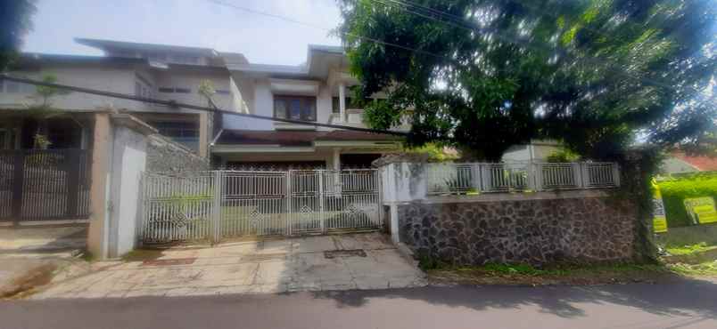 dijual rumah tubagus ismail