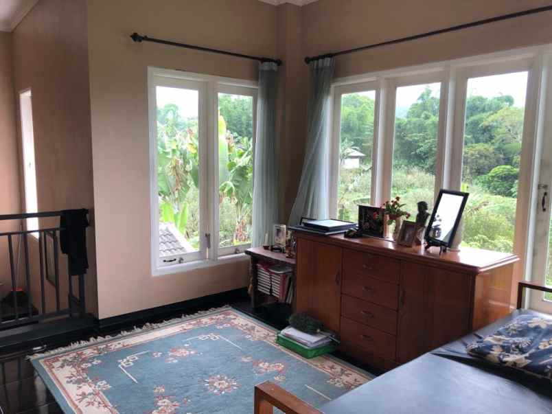 dijual rumah tulungrejo