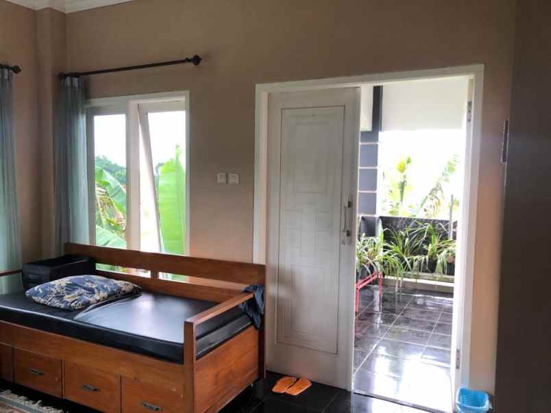 dijual rumah tulungrejo