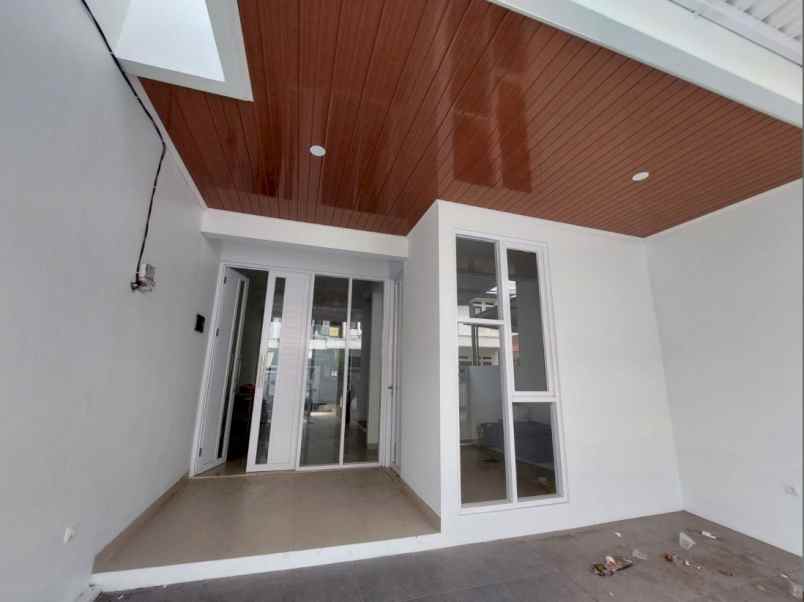dijual rumah turangga buah batu bandung