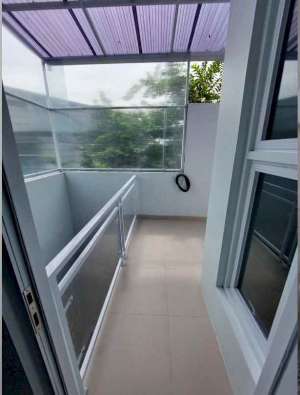 dijual rumah turangga buah batu bandung