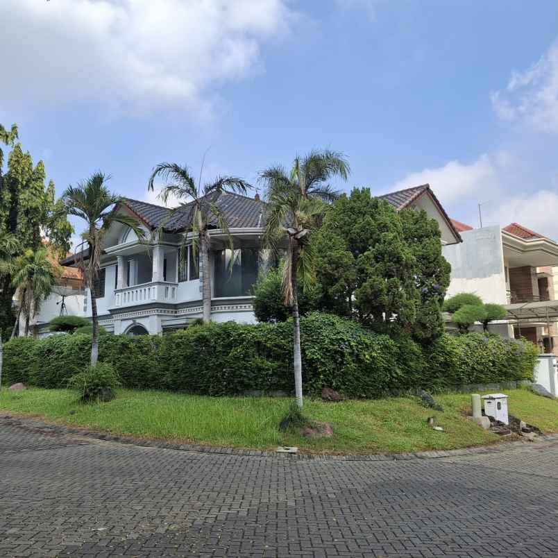 dijual rumah villa bukit indah pakuwon