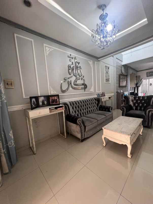 dijual rumah villa rizky ilhami