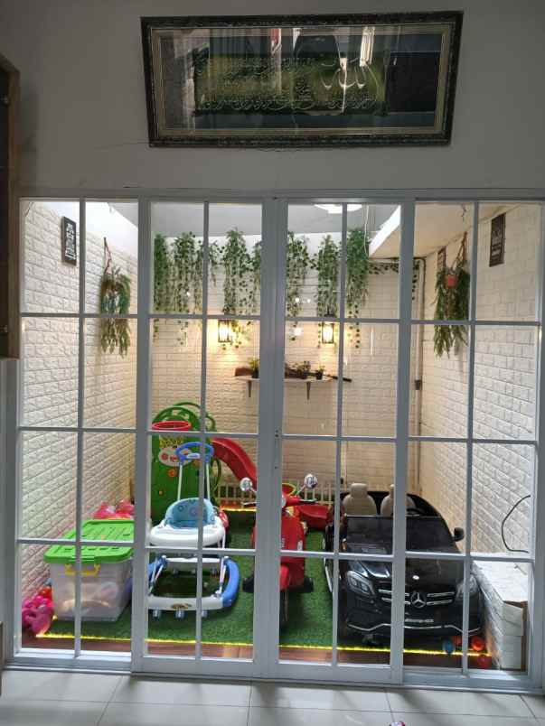 dijual rumah villa rizky ilhami