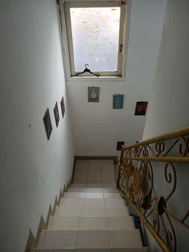 dijual rumah villa rizky ilhami