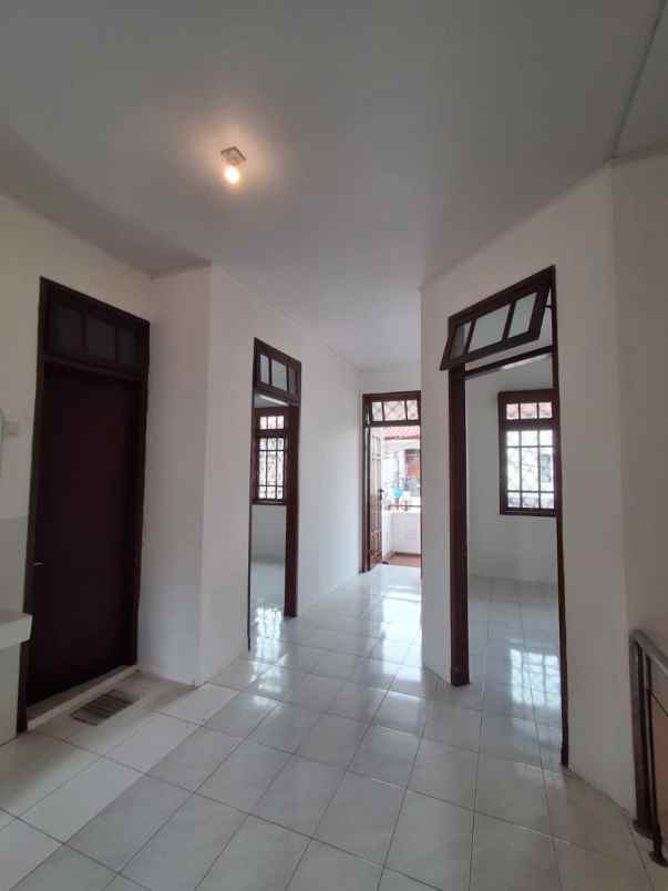 dijual rumah wijaya rawa barat