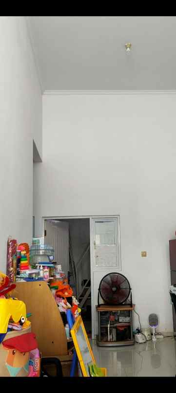 dijual rumah wisata semanggi mangrove