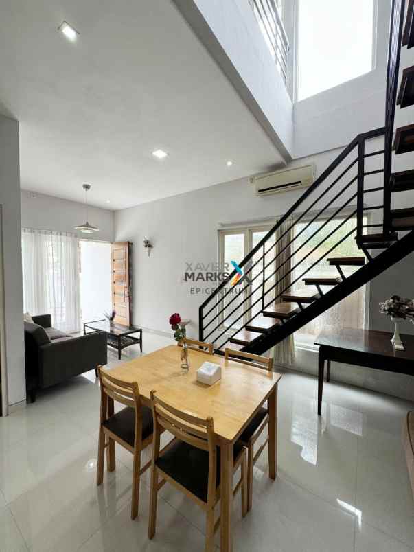 dijual rumah wisma mukti klampis semolo barat