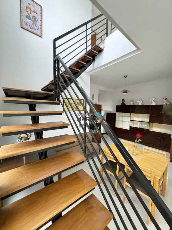 dijual rumah wisma mukti klampis semolo barat