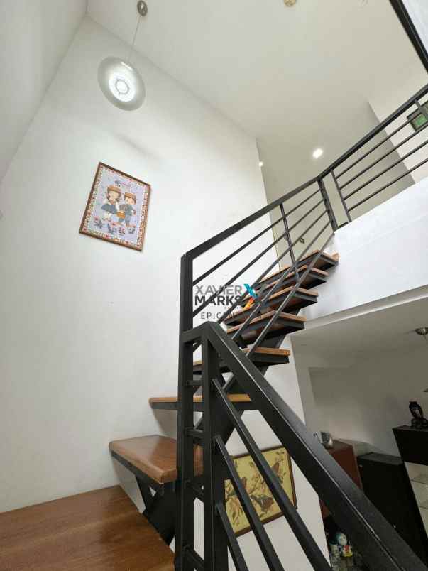 dijual rumah wisma mukti klampis semolo barat