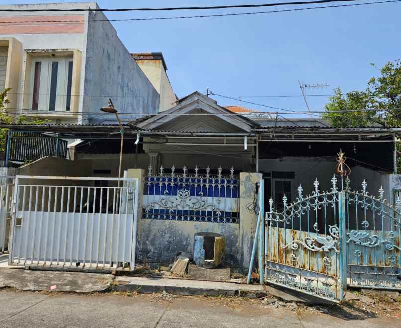 dijual rumah wisma permai