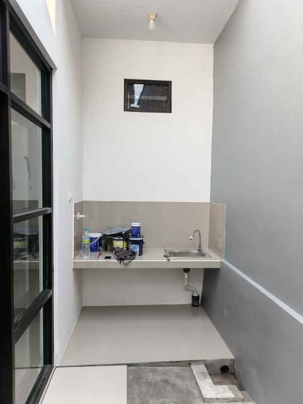 dijual rumah wologito tengah