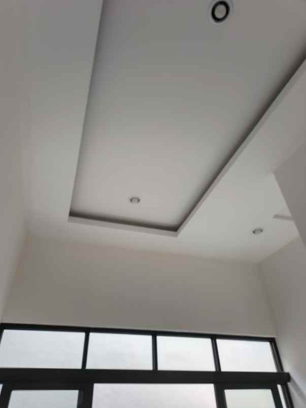 dijual rumah wologito tengah