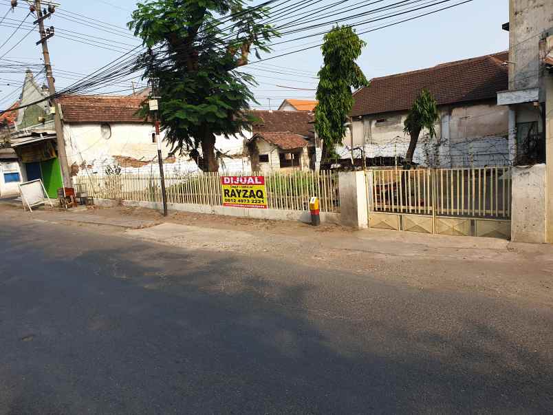 dijual tanah jalan raya untung suropati