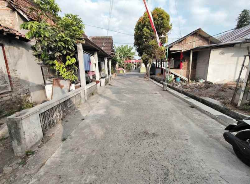 dijual tanah kampus isi