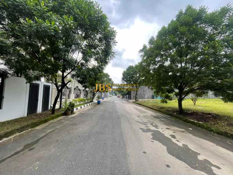 dijual tanah komplek taman malibu indah