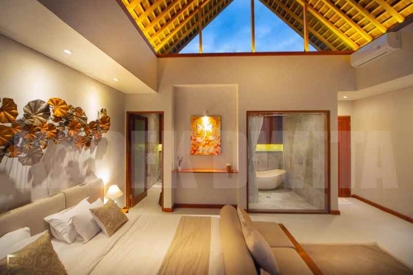 dijual villa lodtunduh