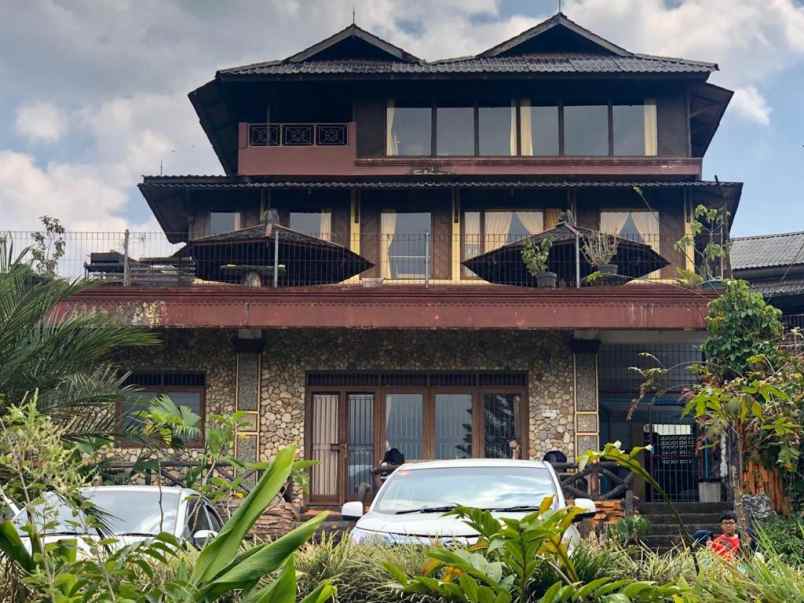 dijual villa villa di batu layang kec