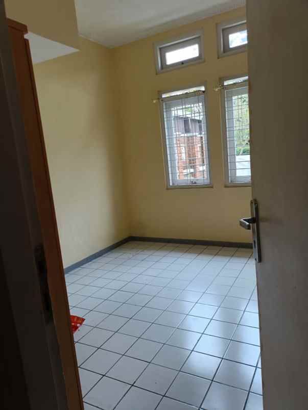 disewakan rumah arcamanik