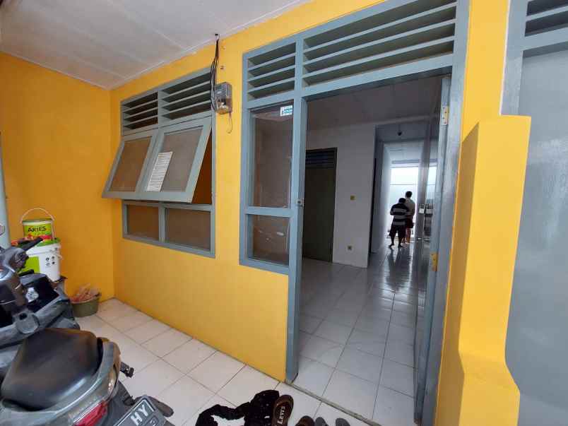 disewakan rumah jl sukun 9 kayumanis