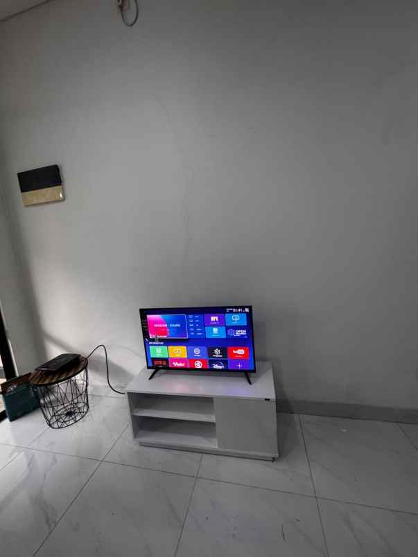 disewakan rumah lavon swan city cikupa