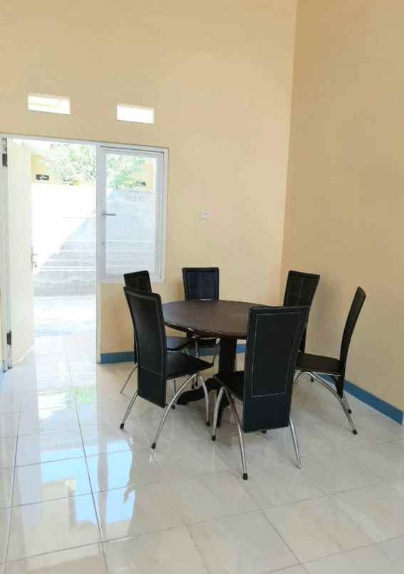 disewakan rumah valencia spring gemurung